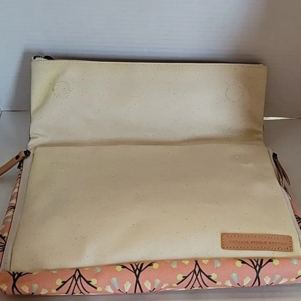 Petunia Pickle Bottom Diaper Bag Birch Blissful Brisbane Shoulder Crossbody Baby
